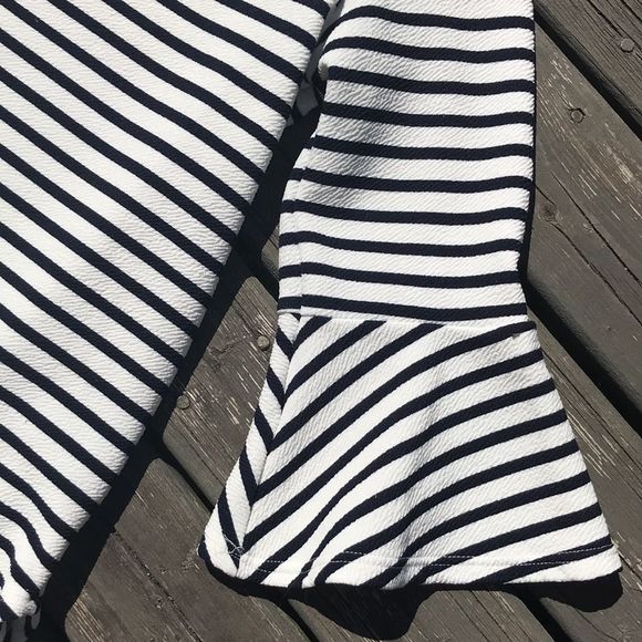 GREEN ENVELOPE Striped Bell Sleeve Zipper Back Top - Picture 4 of 8